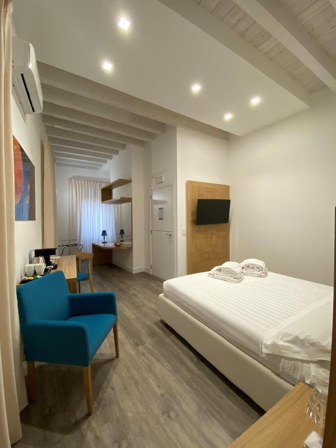 Star Suite Taranto Exterior photo